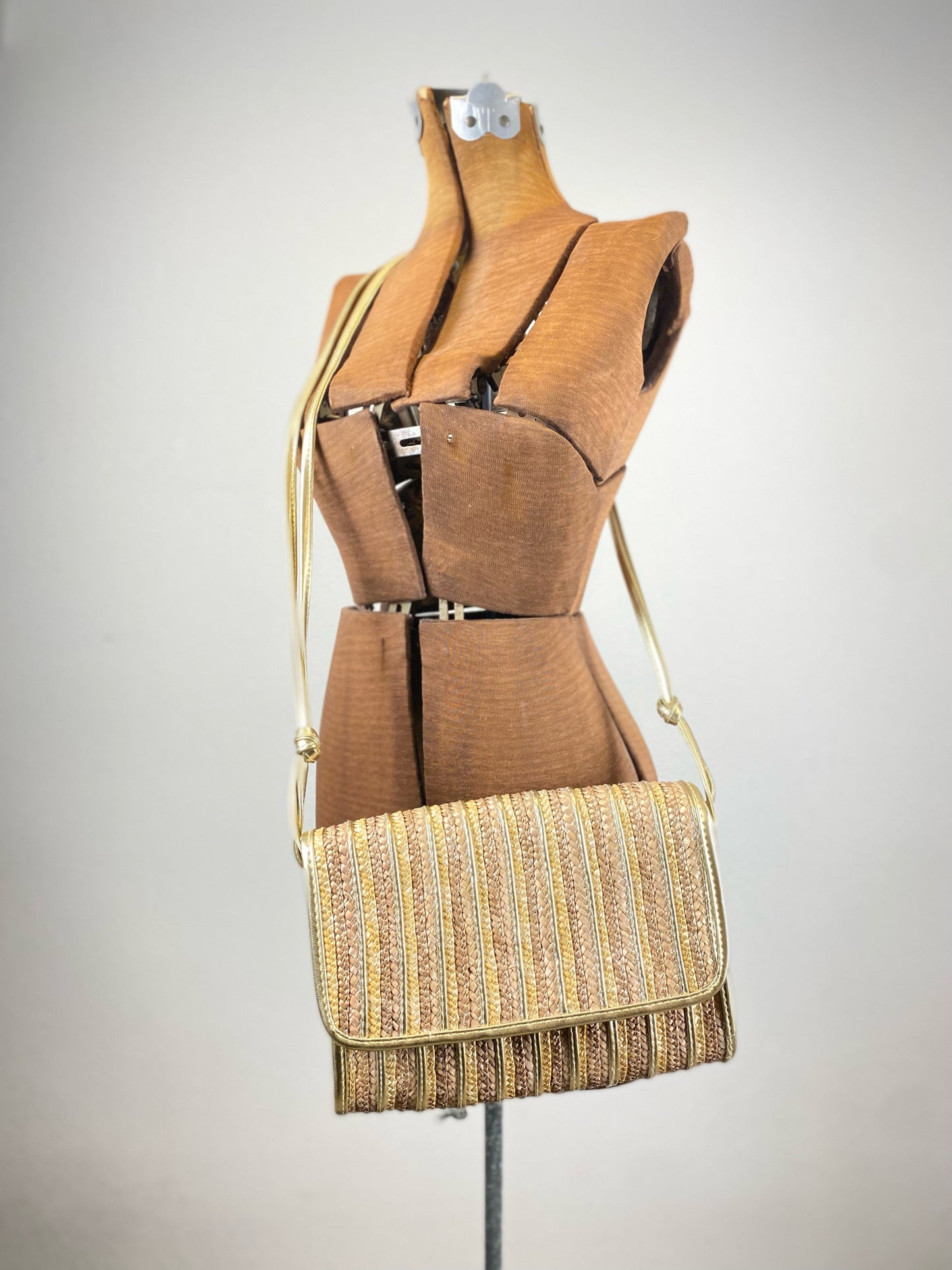 Vintage woven crossbody bag